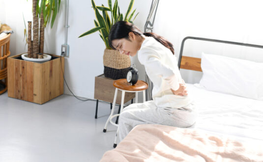 コルセットに頼らず腰痛を解消する原因から考えた治し方